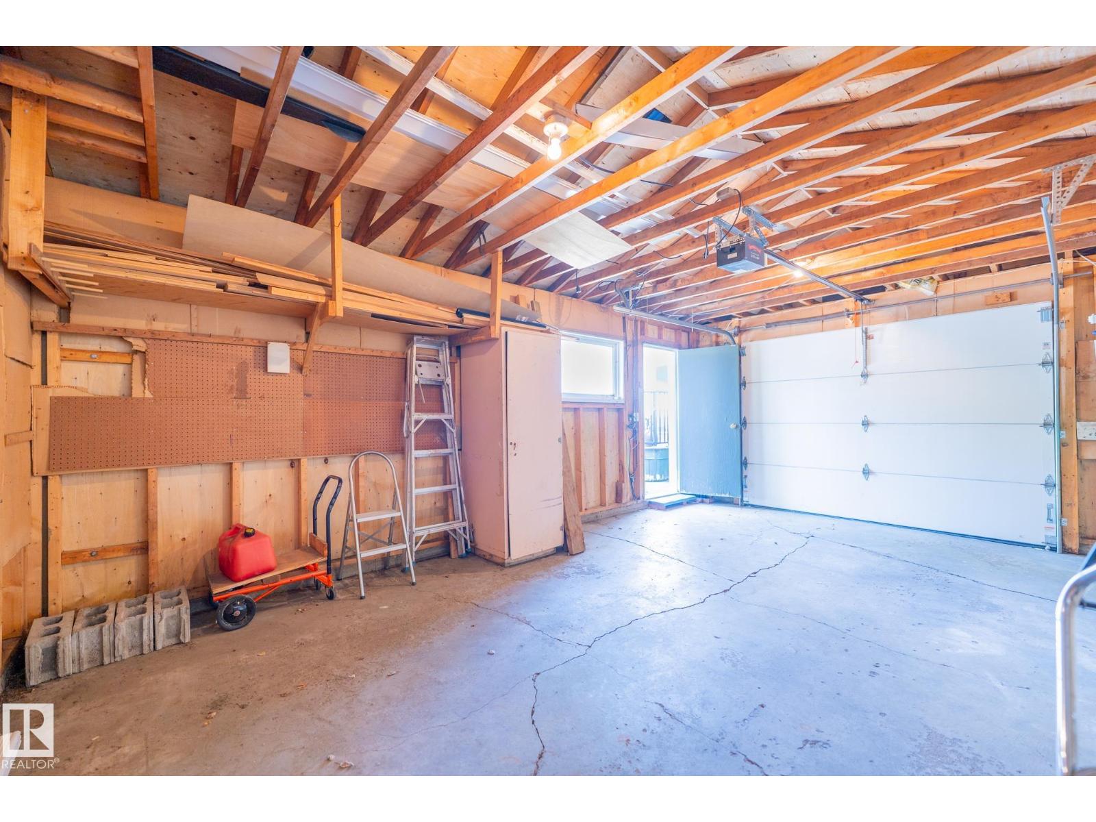 4707 105A AV NW - 55