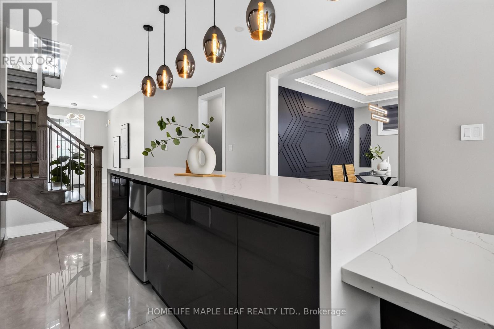 20 WANNAMAKER CRESCENT - 10