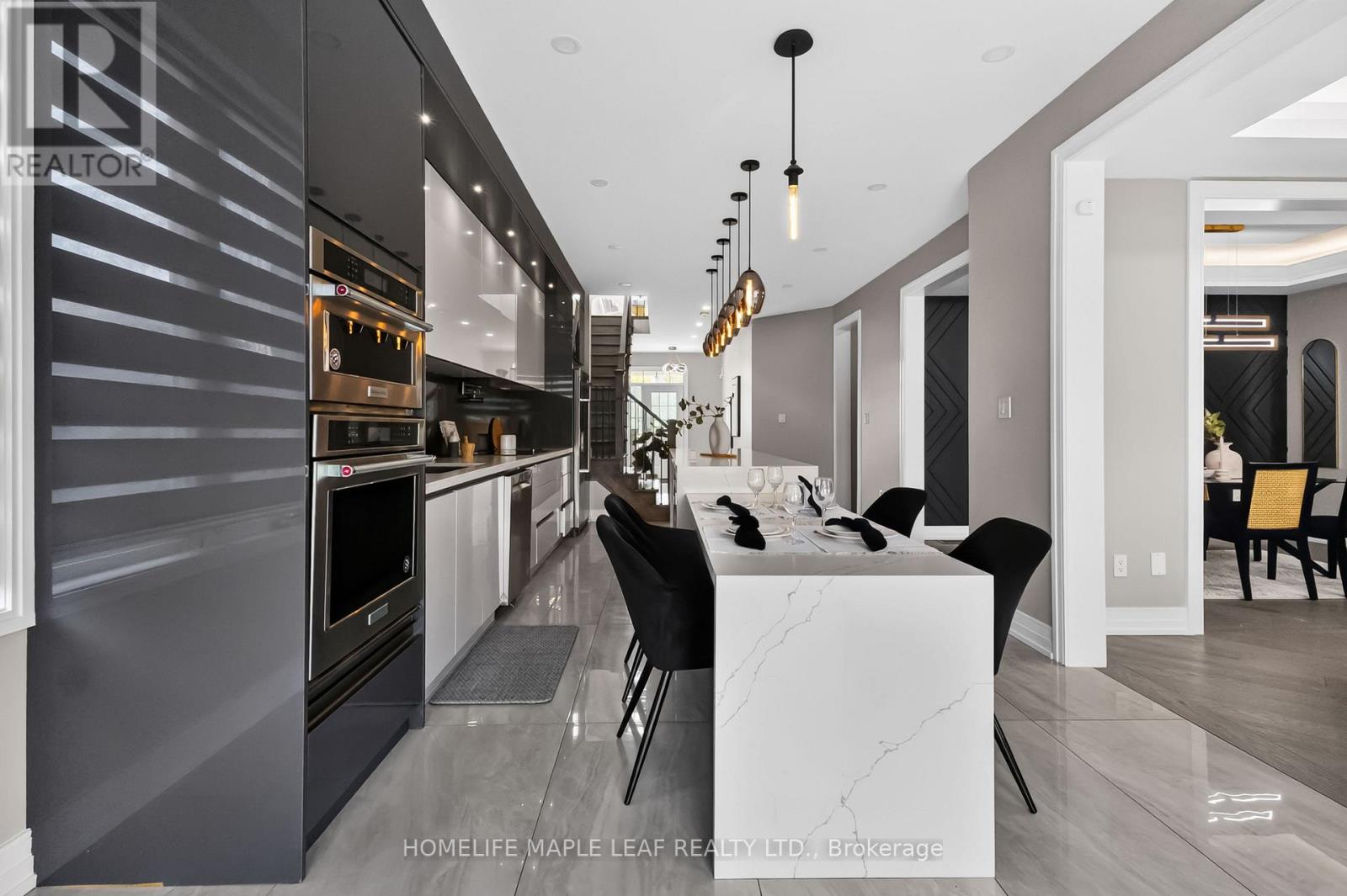 20 WANNAMAKER CRESCENT - 13