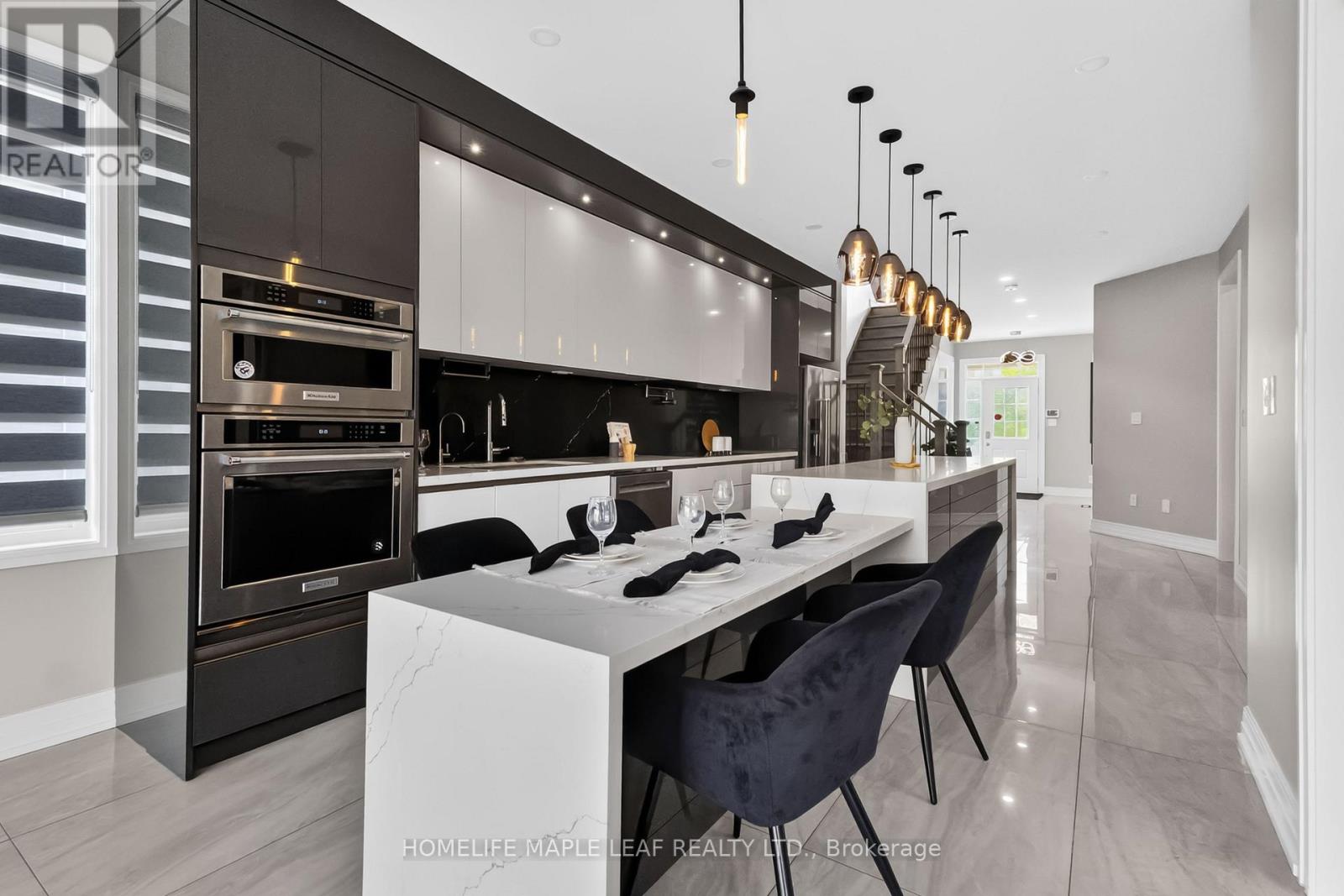 20 WANNAMAKER CRESCENT - 14
