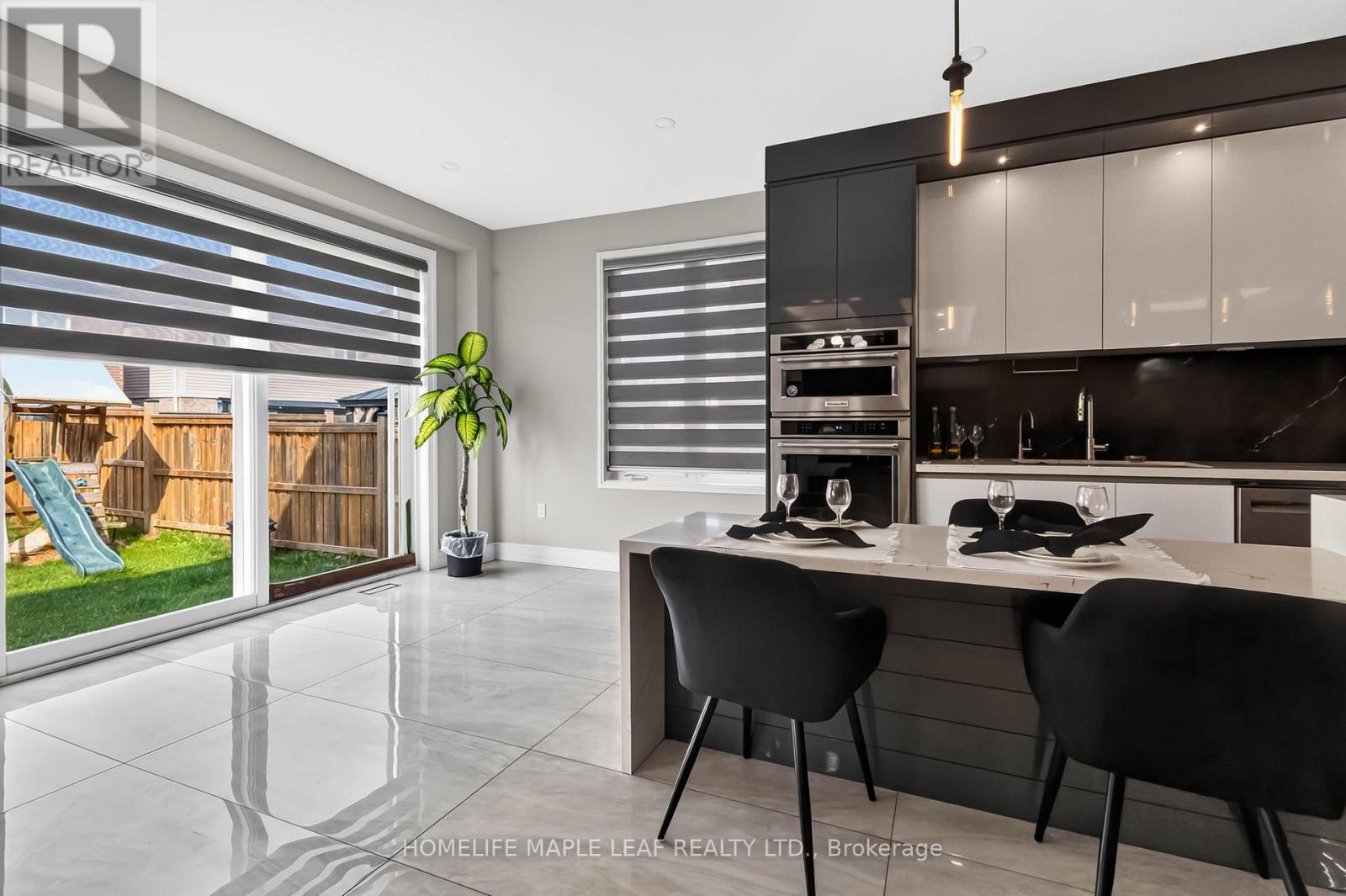 20 WANNAMAKER CRESCENT - 15