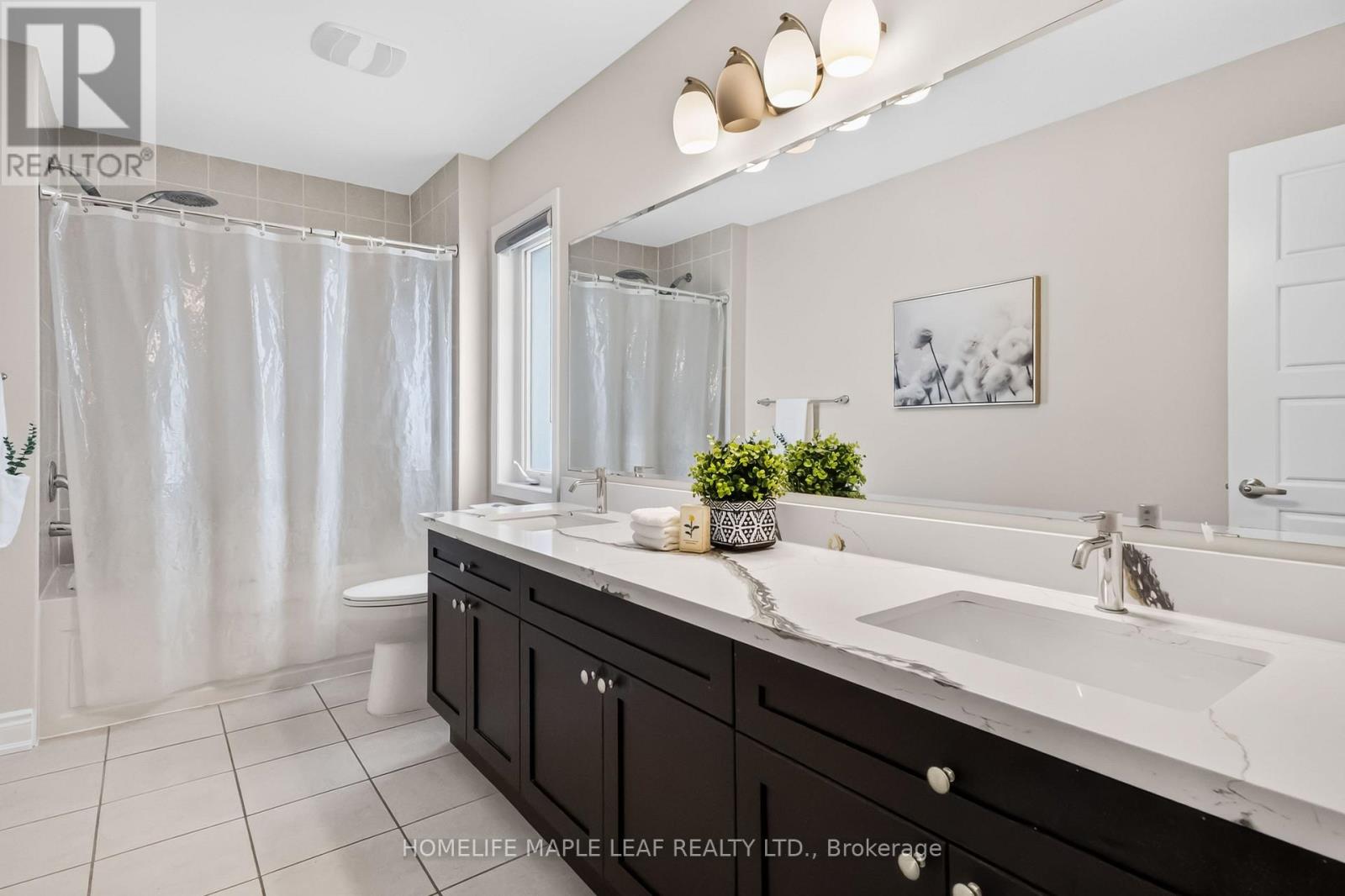 20 WANNAMAKER CRESCENT - 27
