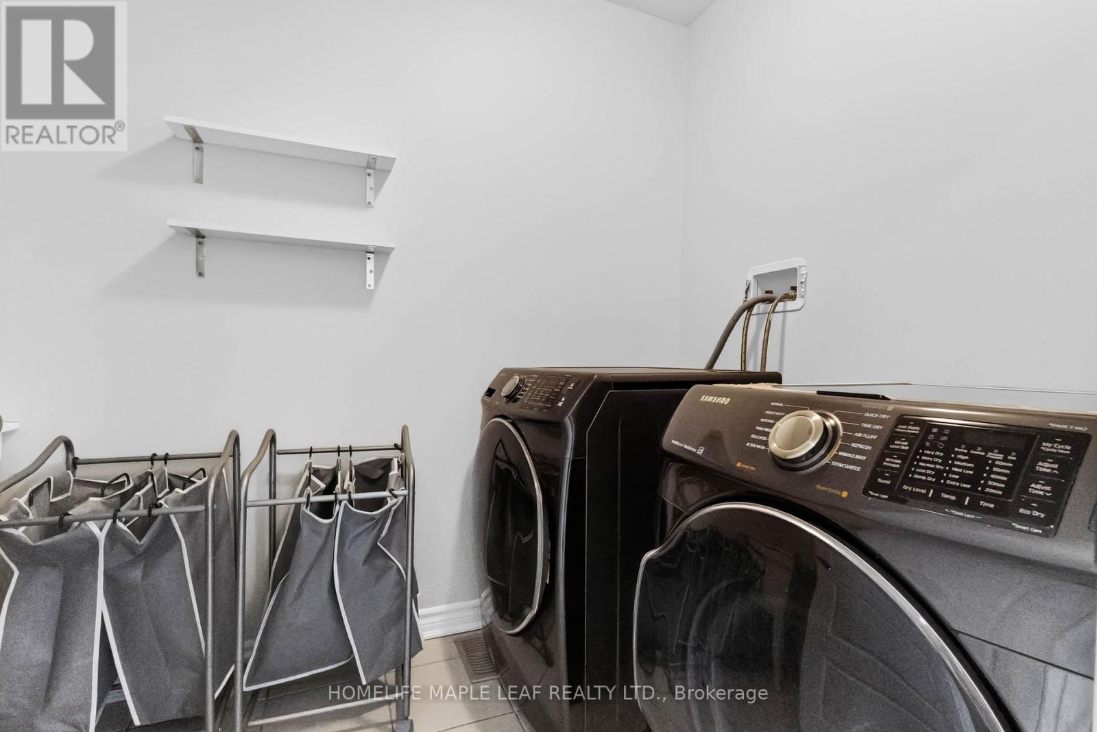 20 WANNAMAKER CRESCENT - 41