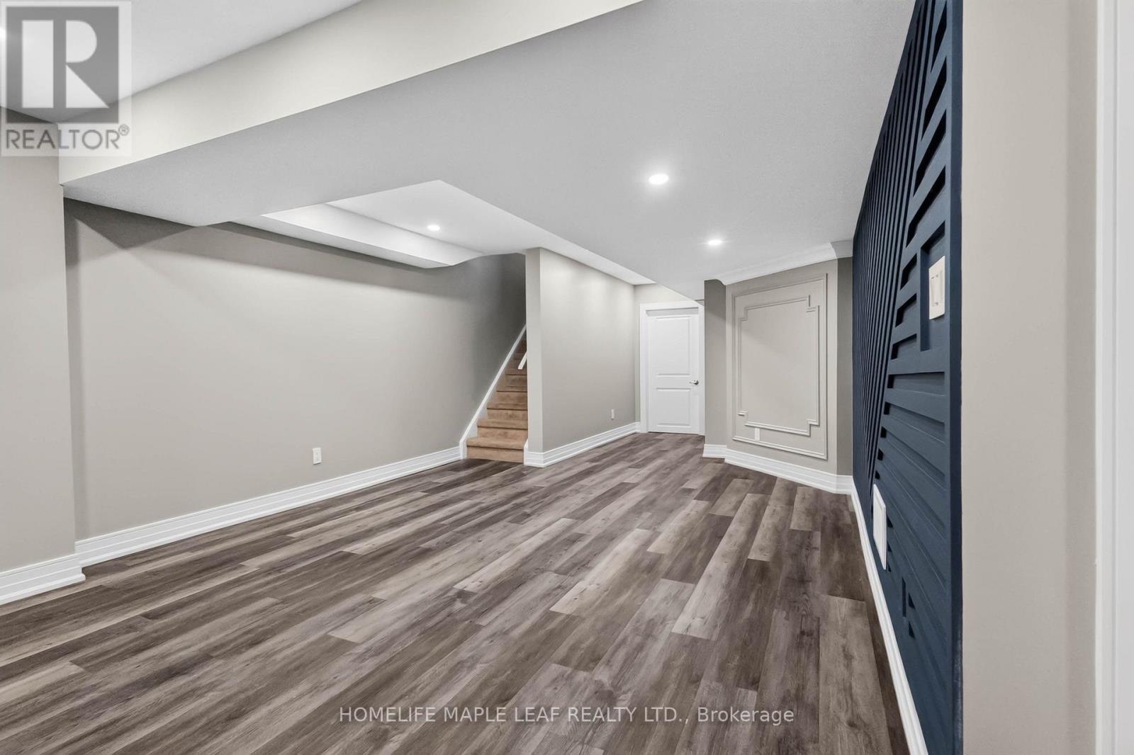 20 WANNAMAKER CRESCENT - 43