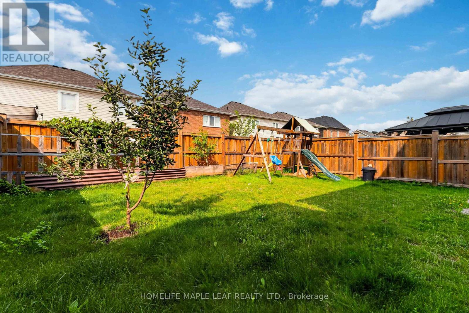 20 WANNAMAKER CRESCENT - 48