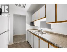 114 918 Roderick Avenue, Coquitlam, BC V3K1R1 Photo 10
