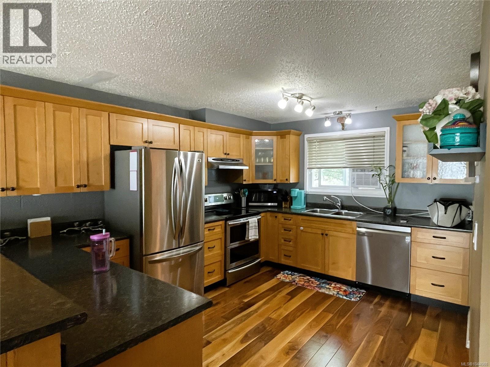 4251 8th Ave, Port Alberni