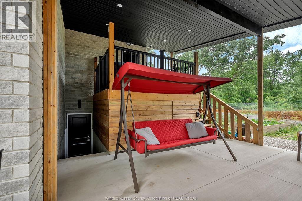 2585 KENORA STREET - 10