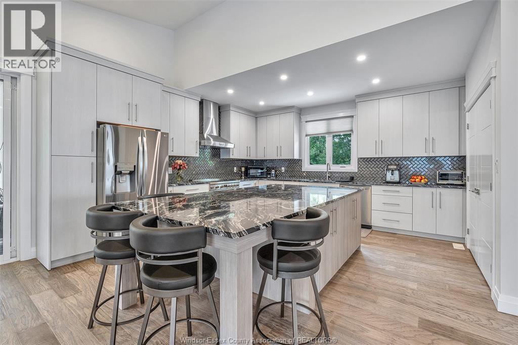 2585 KENORA STREET - 19