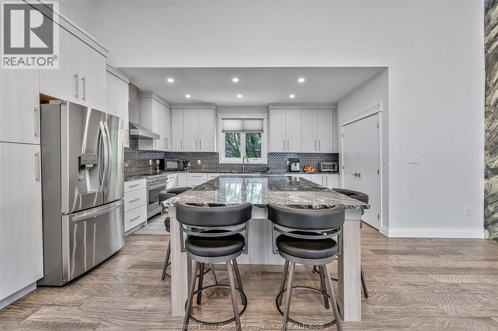 2585 KENORA STREET - 20