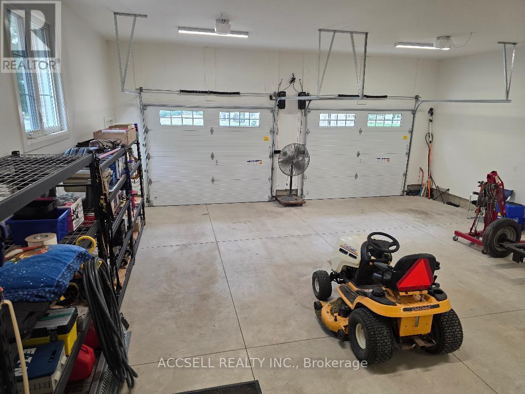 750 ST. CLAIR PARKWAY - Image 13