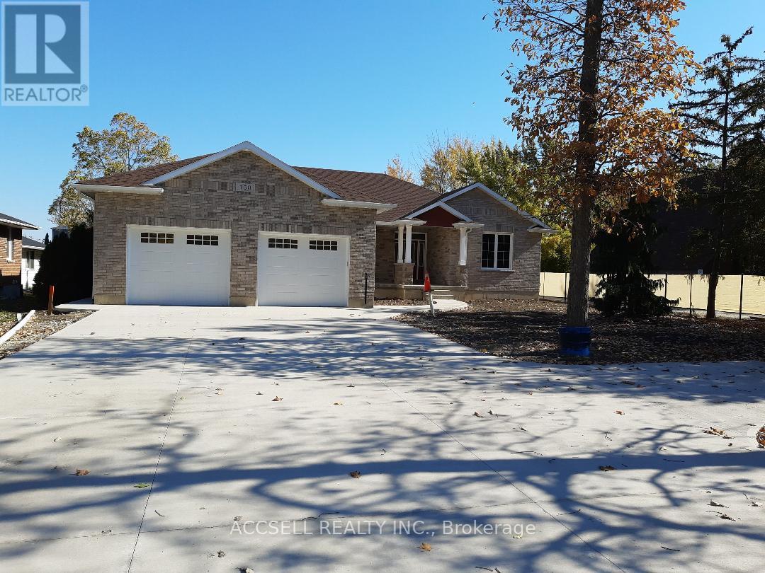 750 ST. CLAIR PARKWAY - 1