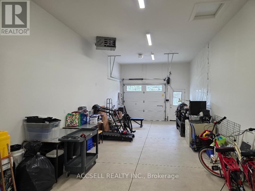 750 ST. CLAIR PARKWAY - 14