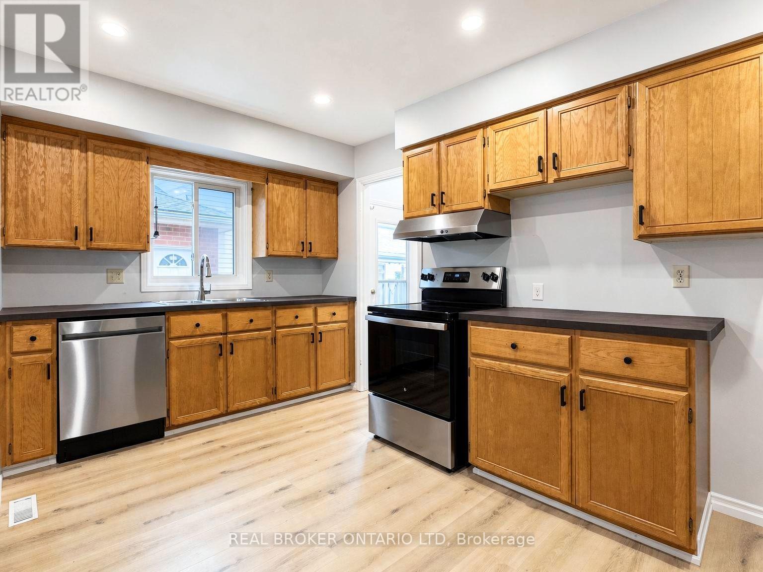 713 RAILTON AVENUE - Image 8
