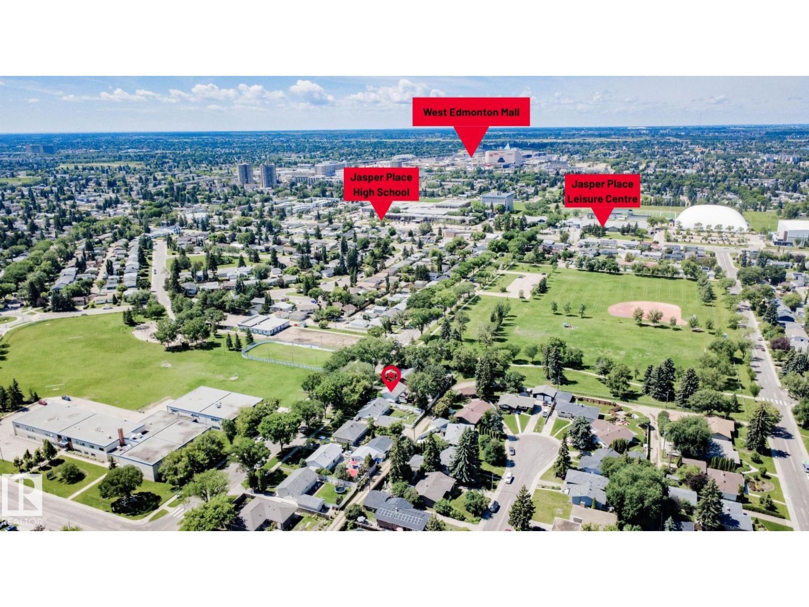 15922 92 AV NW - 51