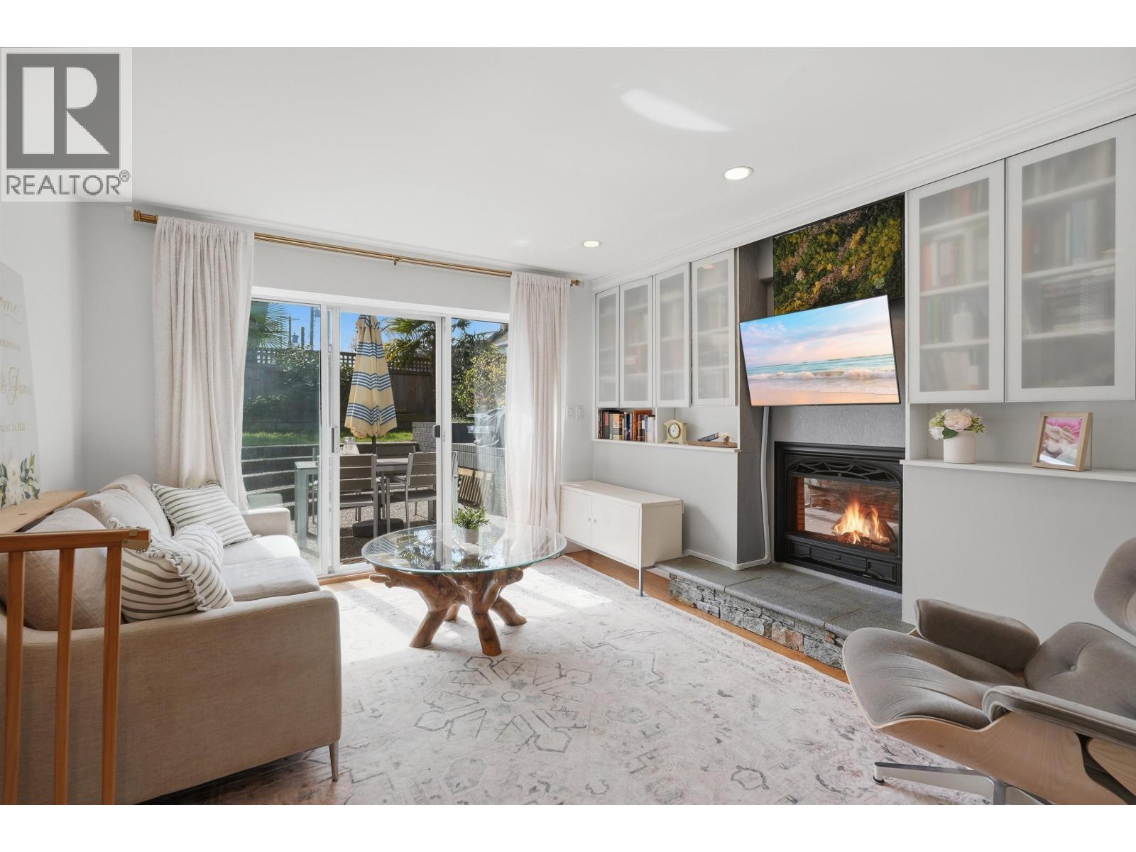 2 Bed, 2 Bath House for Sale in Vancouver – 2015 CREELMAN AVENUE, Vancouver – MLS# R3129264 - Image 8