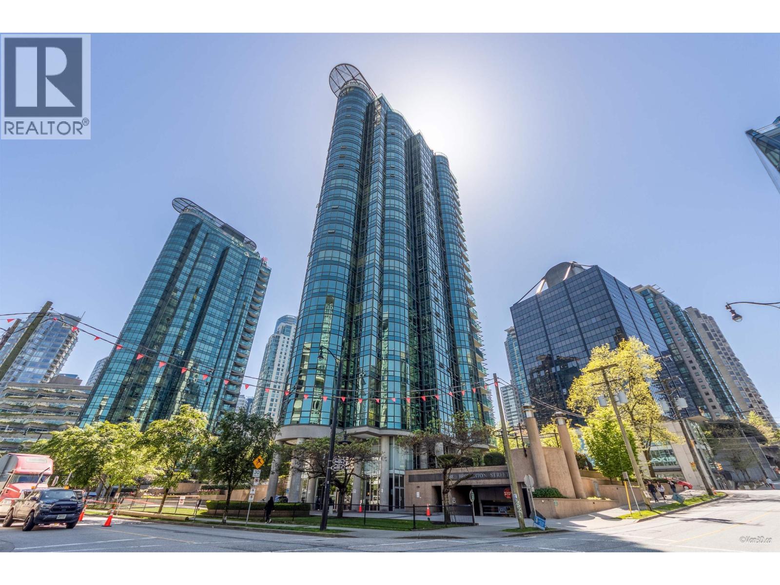 202 588 BROUGHTON STREET, Vancouver