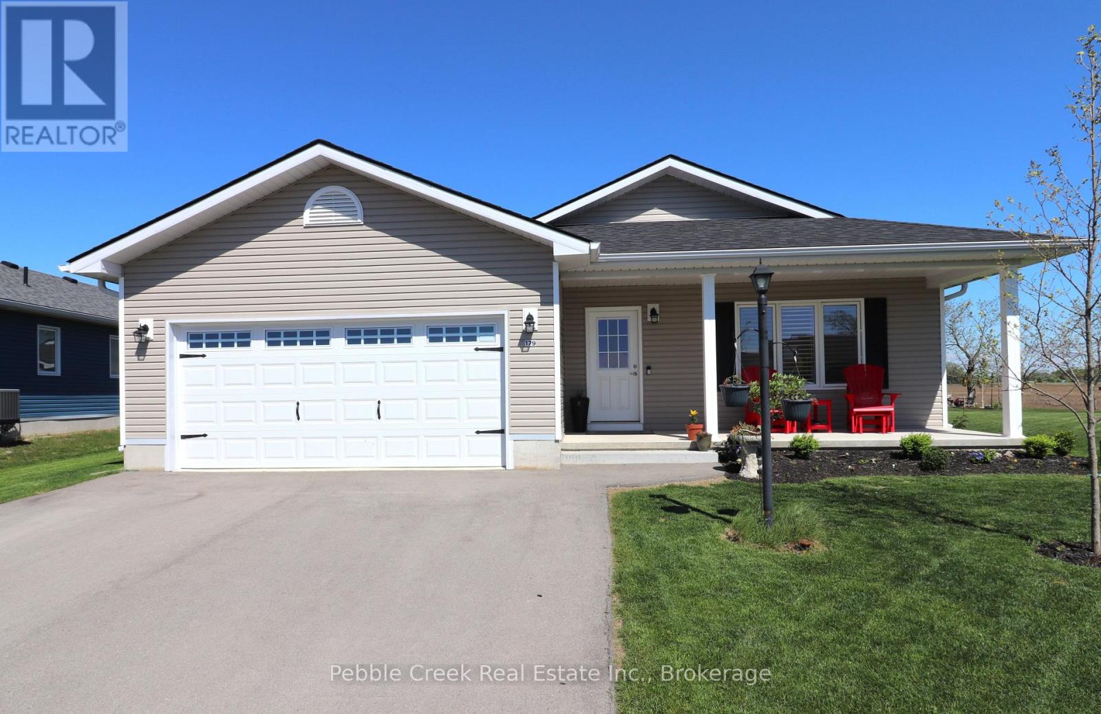 179 LAKE BREEZE DRIVE - 1