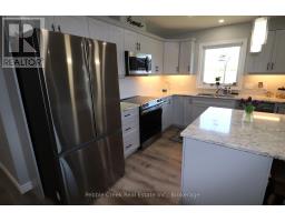Bathroom - 179 Lake Breeze Drive, Ashfield Colborne Wawanosh, ON N7A0C6 Photo 8