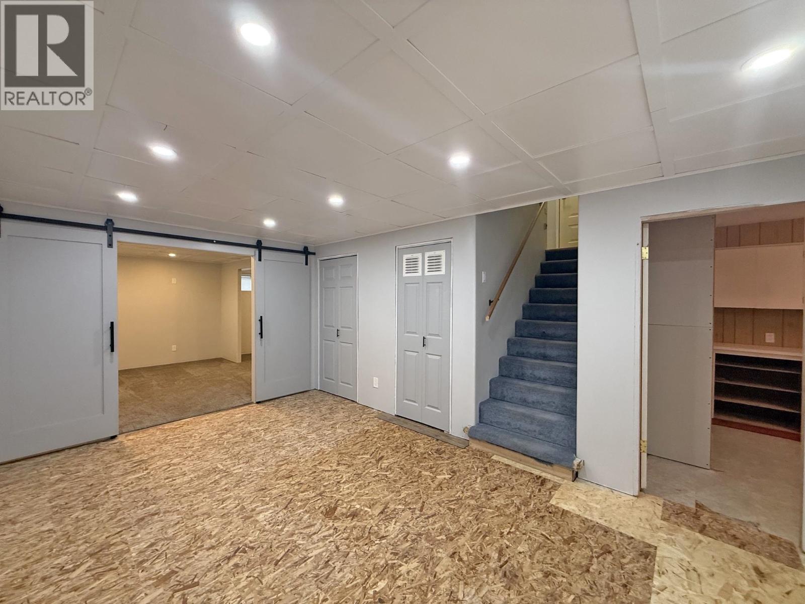 398 WESTERN AVENUE - 20