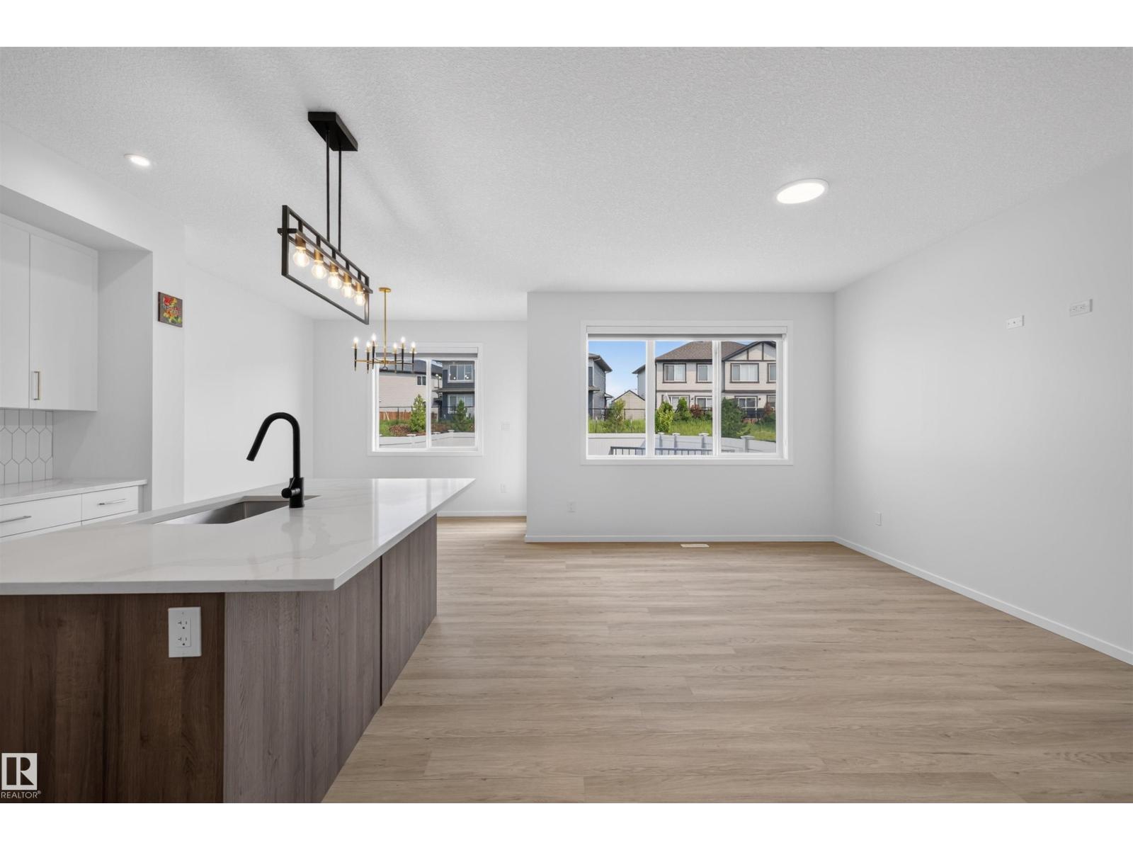 7722 174A AV NW, Crystallina Nera West, Edmonton photo 3