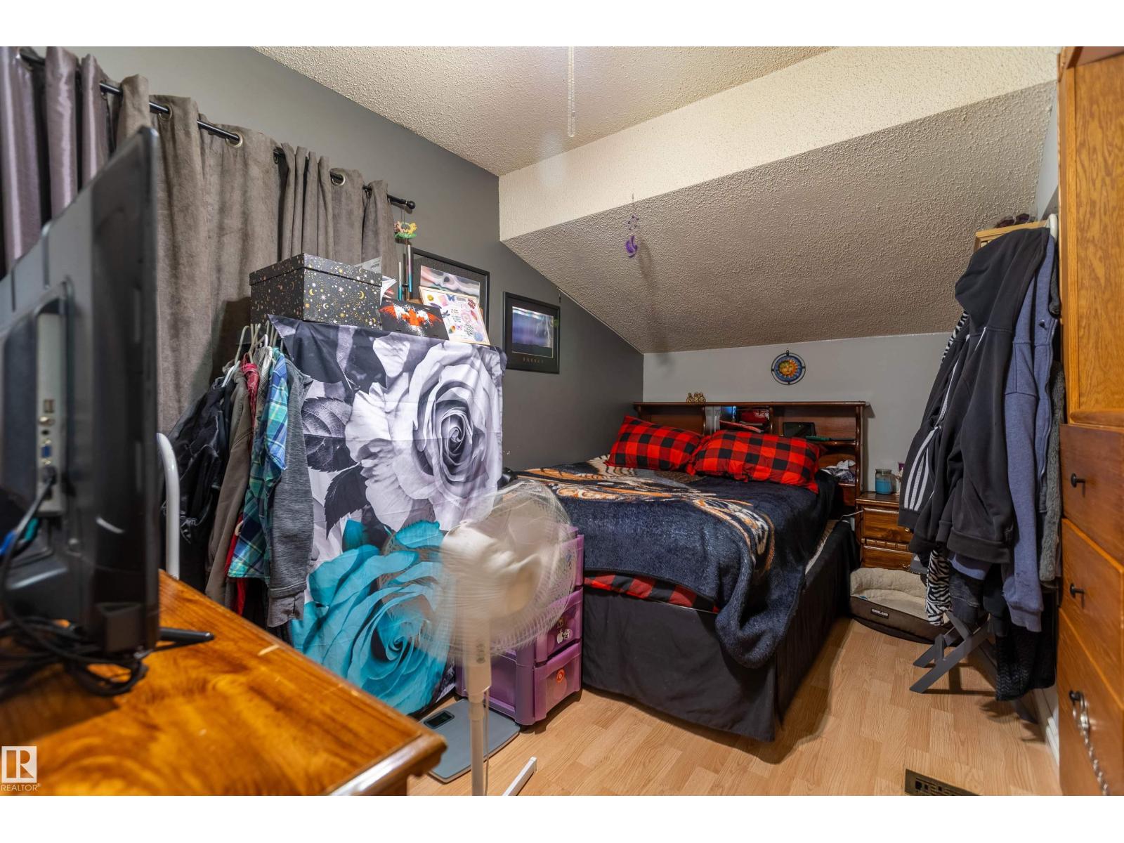 4834 51 ST - Image 14