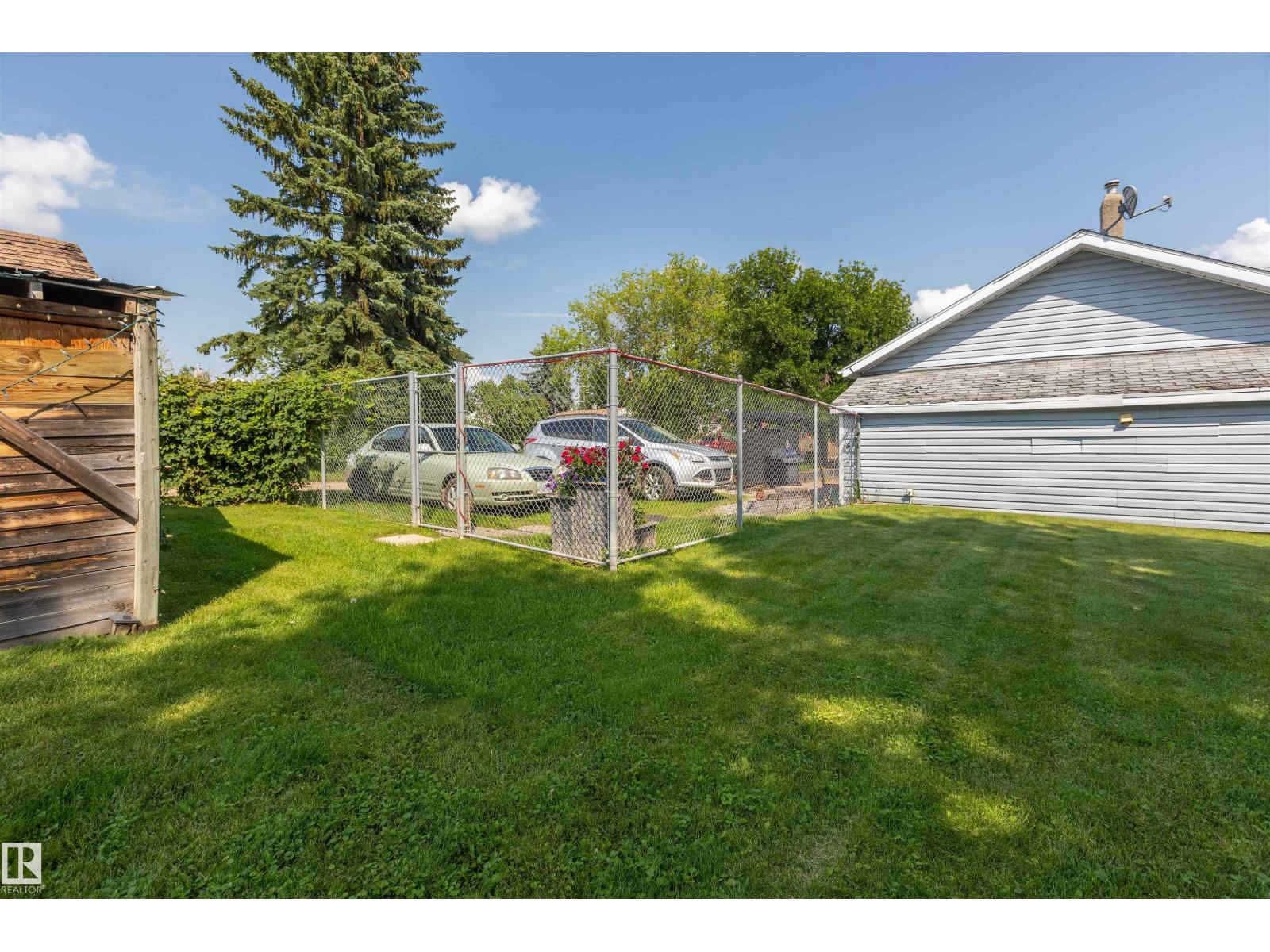 4834 51 ST - Image 26