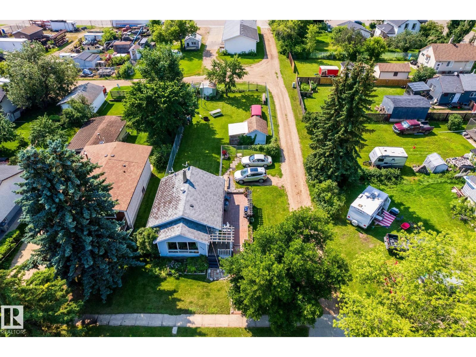 4834 51 ST - Image 31
