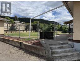 398 Western Avenue, Williams Lake, BC V2G2H7 Photo 25