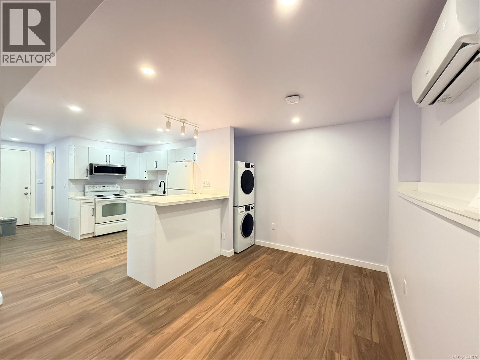 7810 Daphne St - 25
