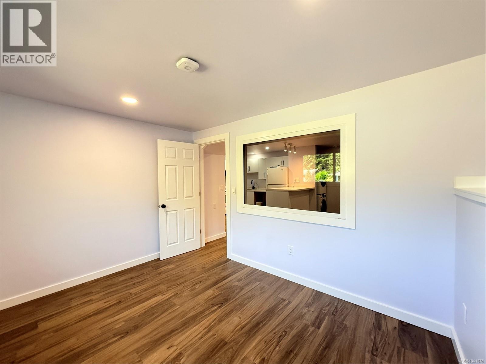 7810 Daphne St - 24