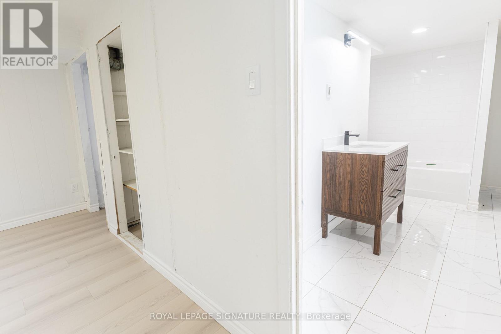14 BENADAIR COURT - Image 24
