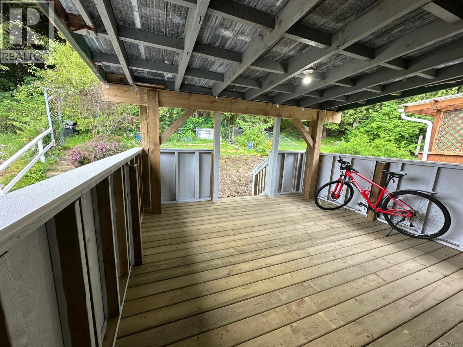 7810 Daphne St - 10