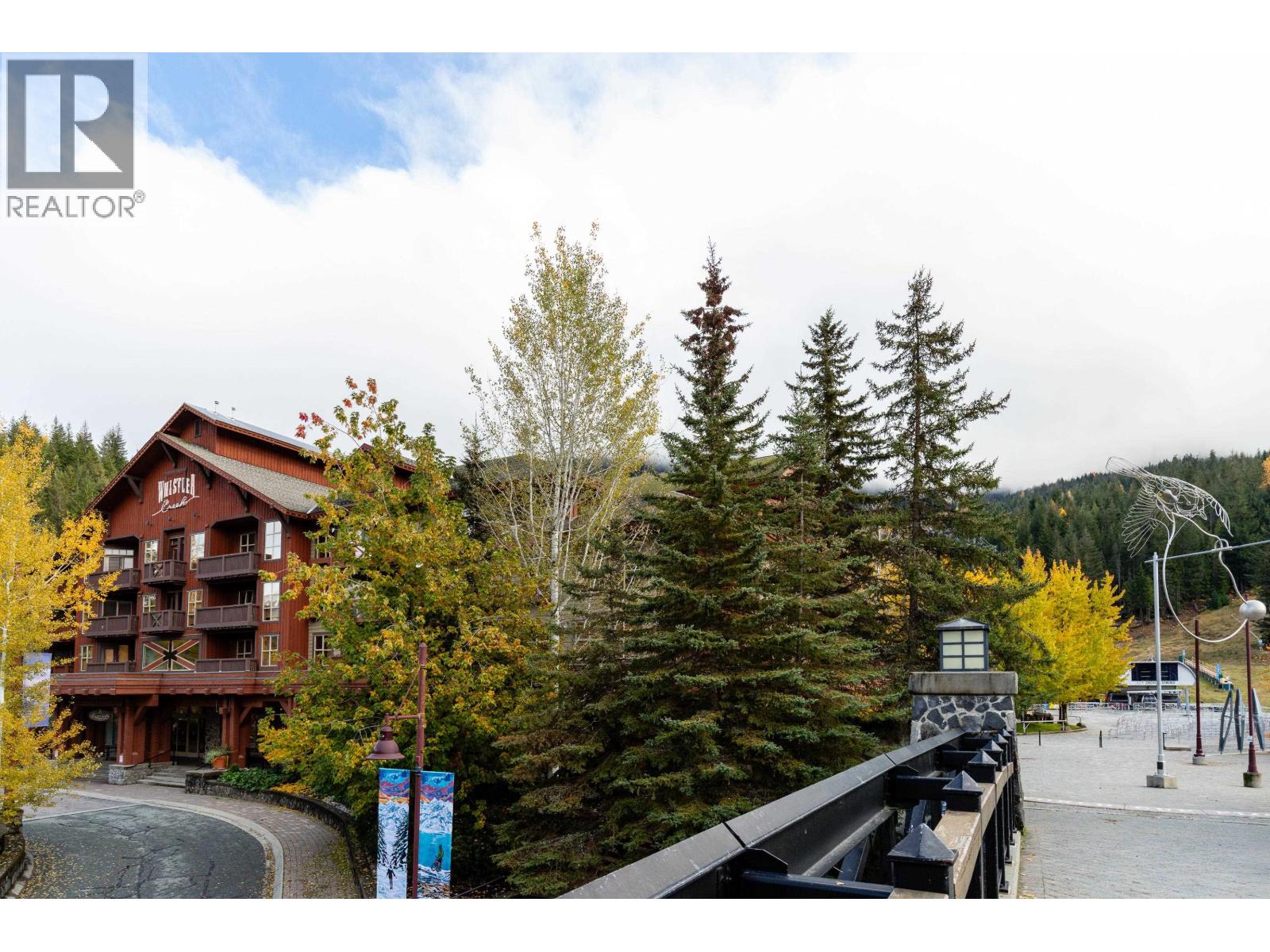 323C 2036 LONDON LANE, Whistler