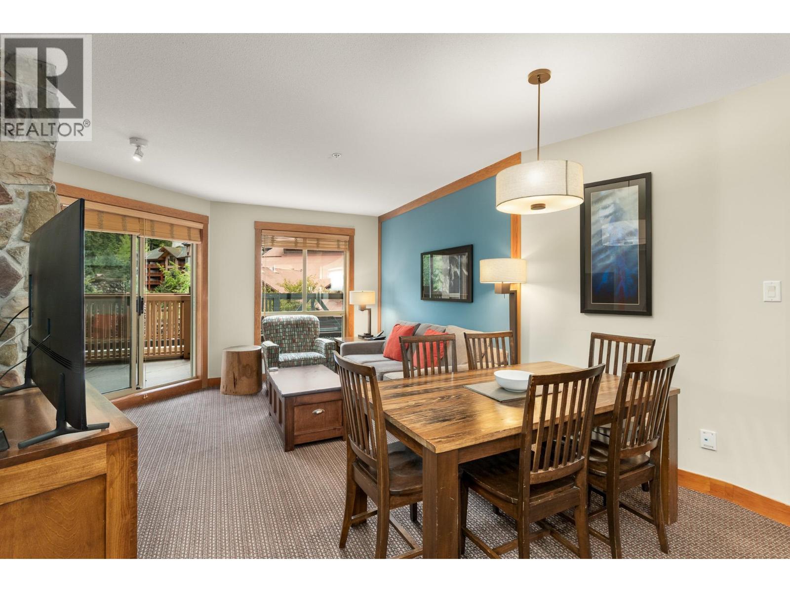 323C 2036 LONDON LANE, Whistler