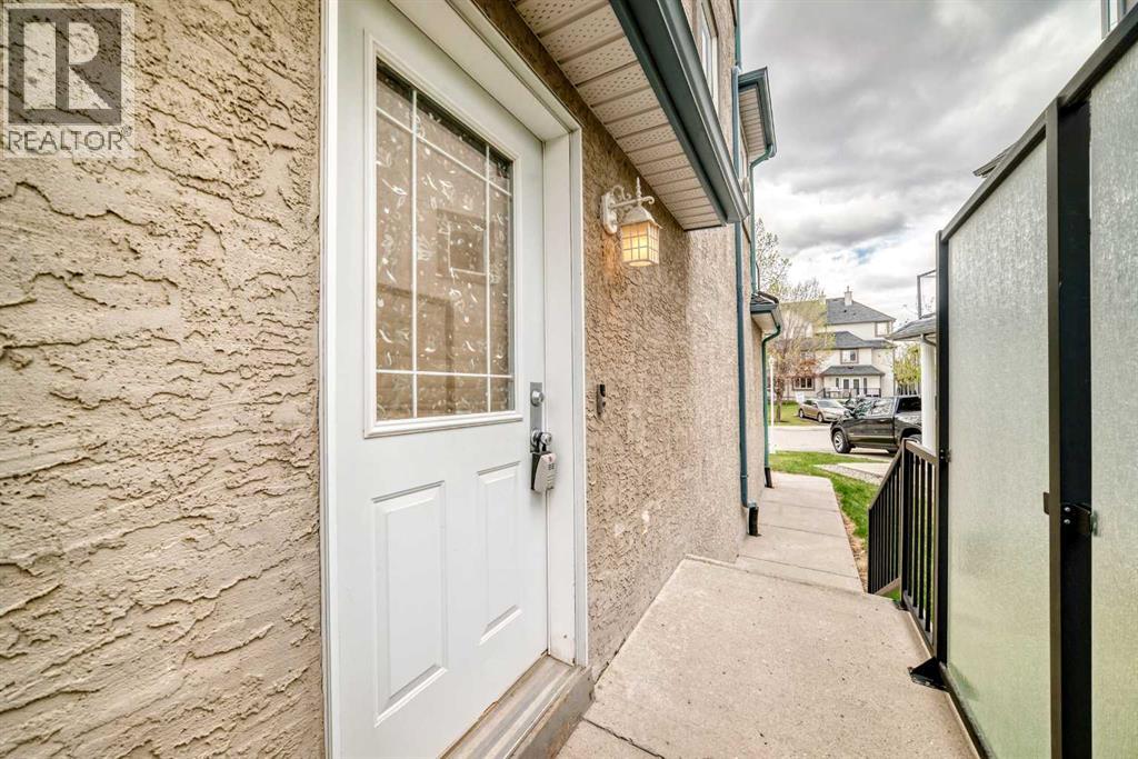 156 Simcoe Place SW - 3