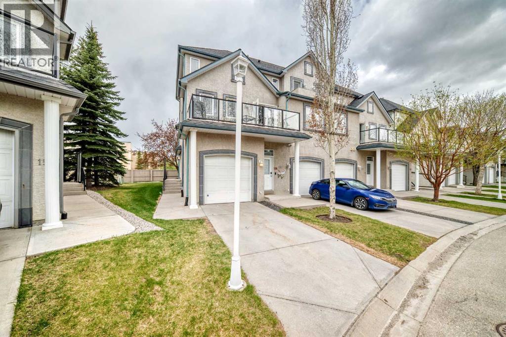 156 Simcoe Place SW - 2