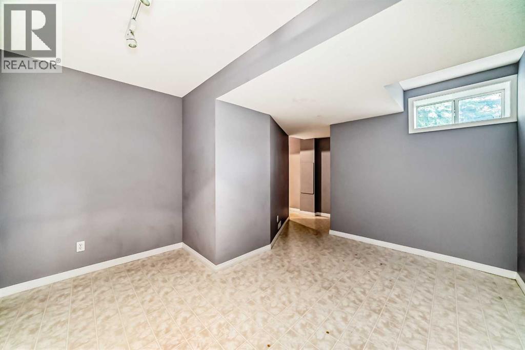 156 Simcoe Place SW - 27