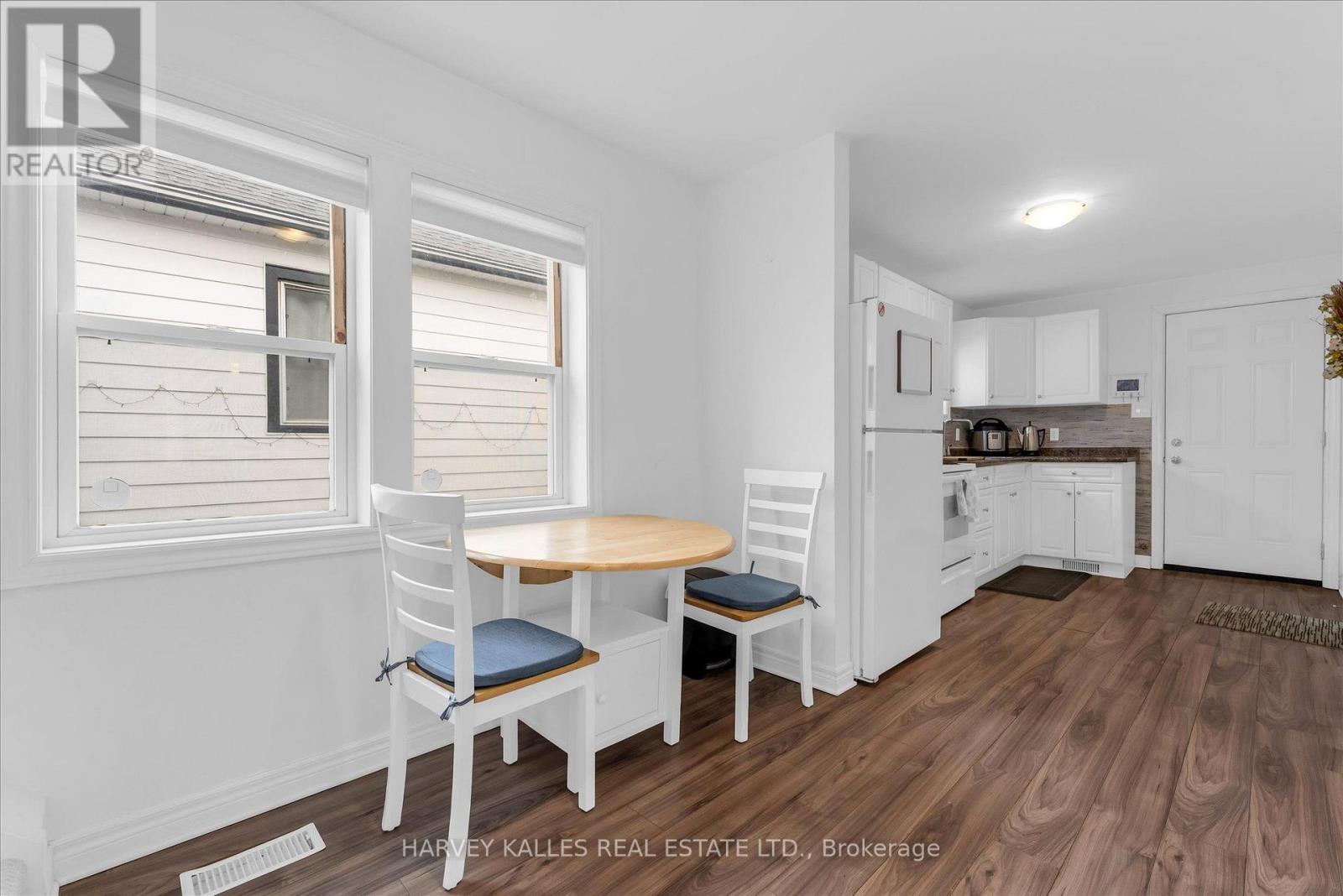 105 ORMOND STREET N - 9