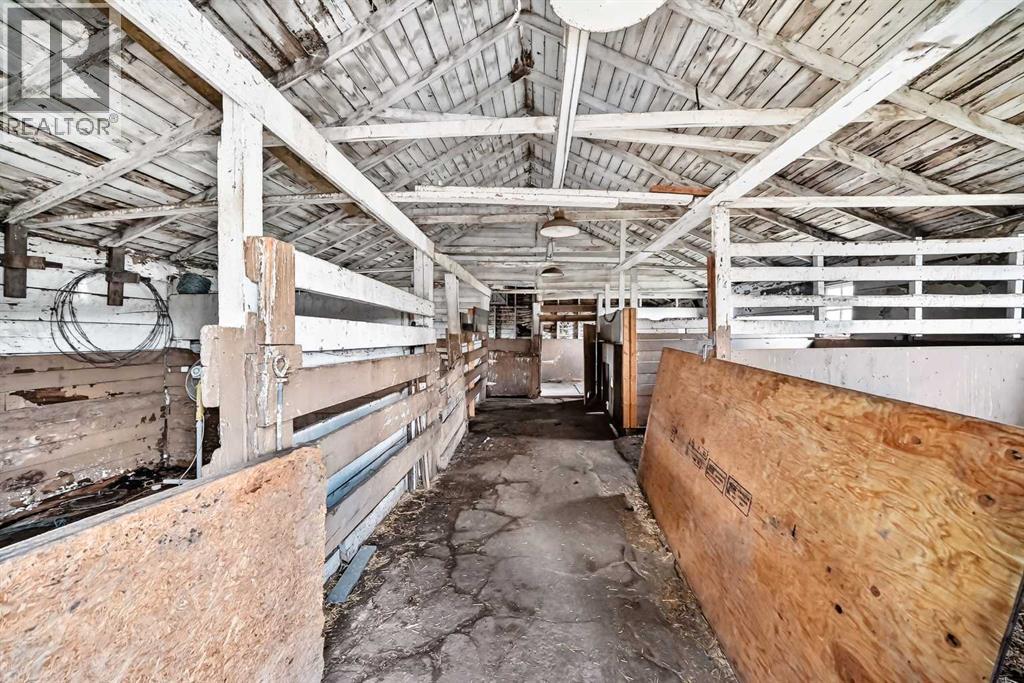 225074 Highway 561 - Photo 41