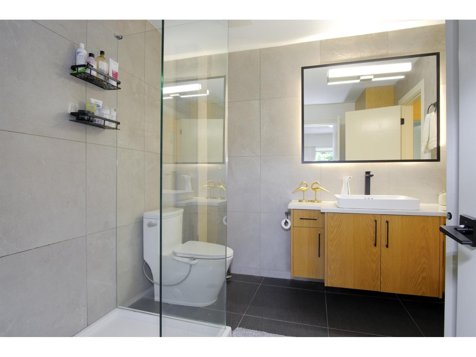 3 Bed, 2 Bath House for Sale in Surrey – 10 10736 GUILDFORD DRIVE, Surrey – MLS# R3149191 - Image 18