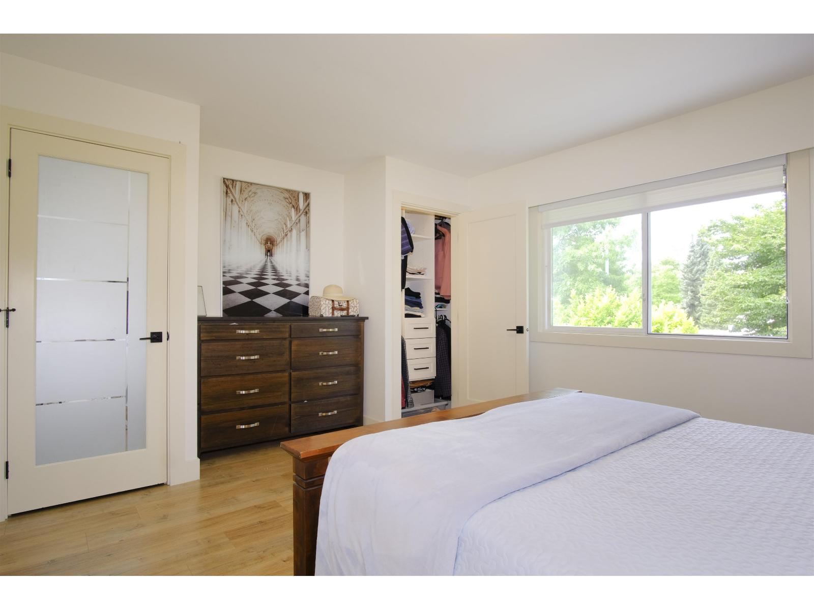 3 Bed, 2 Bath House for Sale in Surrey – 10 10736 GUILDFORD DRIVE, Surrey – MLS# R3149191 - Image 17