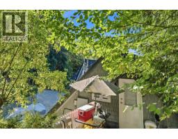 Kitchen - 302 Roland Rd, Ladysmith, BC V9G1X8 Photo 16