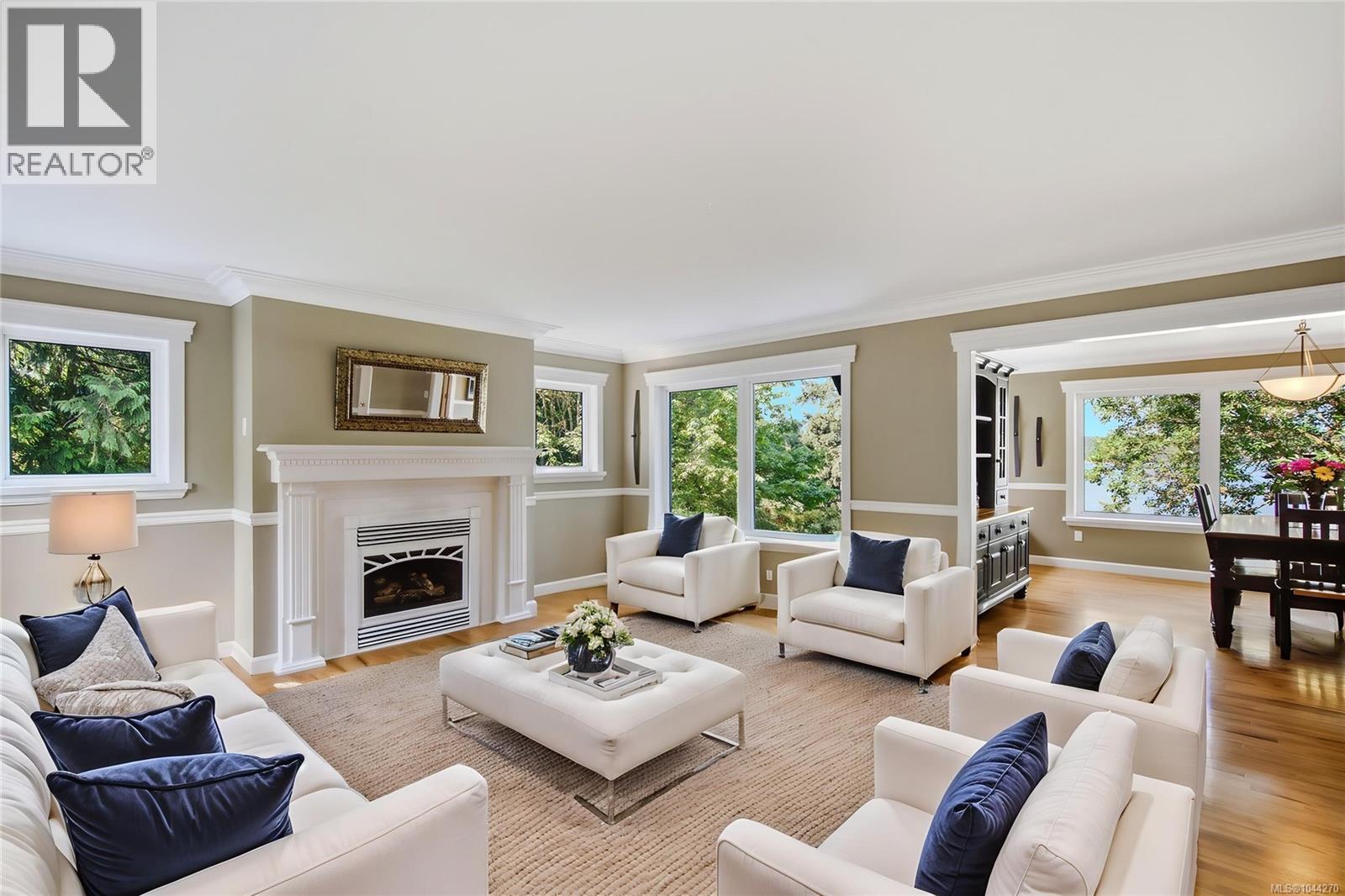 302 Roland Rd - 8