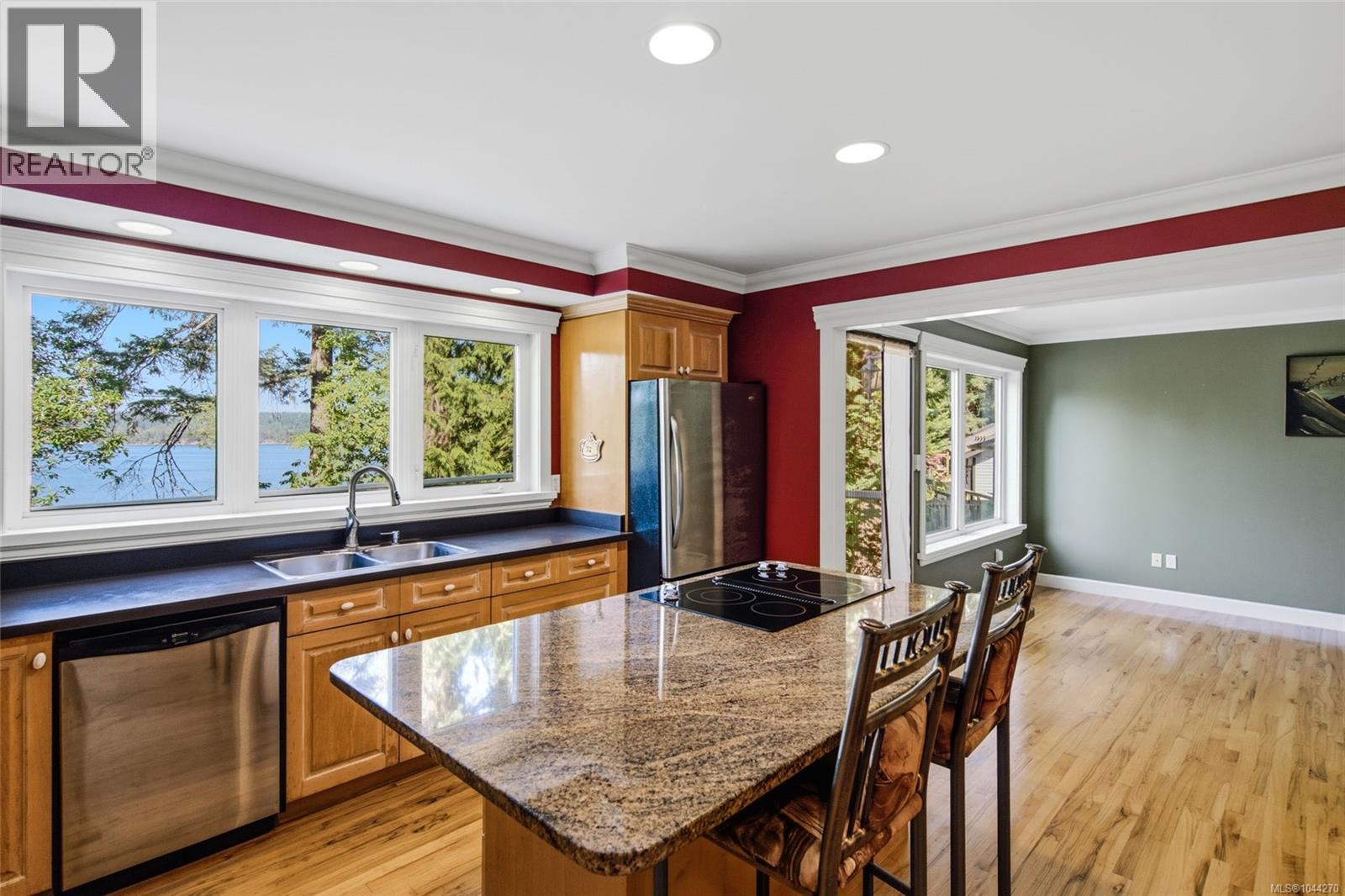 302 Roland Rd - 17
