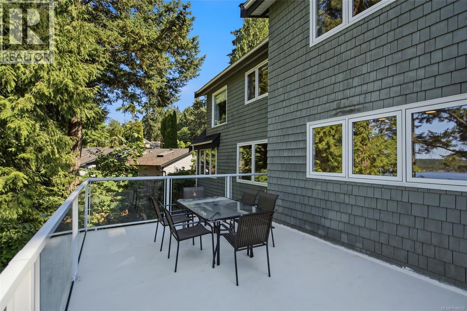 302 Roland Rd, Ladysmith