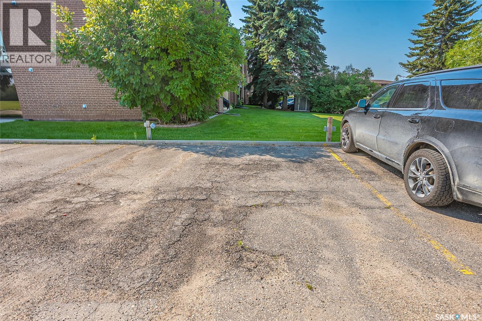 #307 211 Tait PLACE - 25