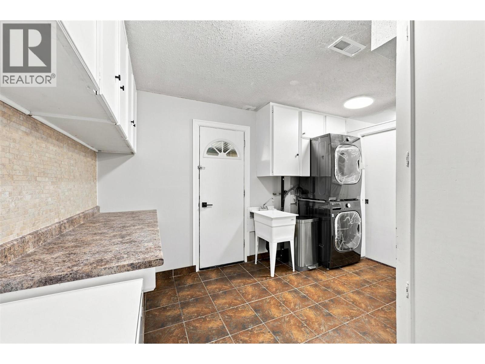 364 Collingwood Drive - 41