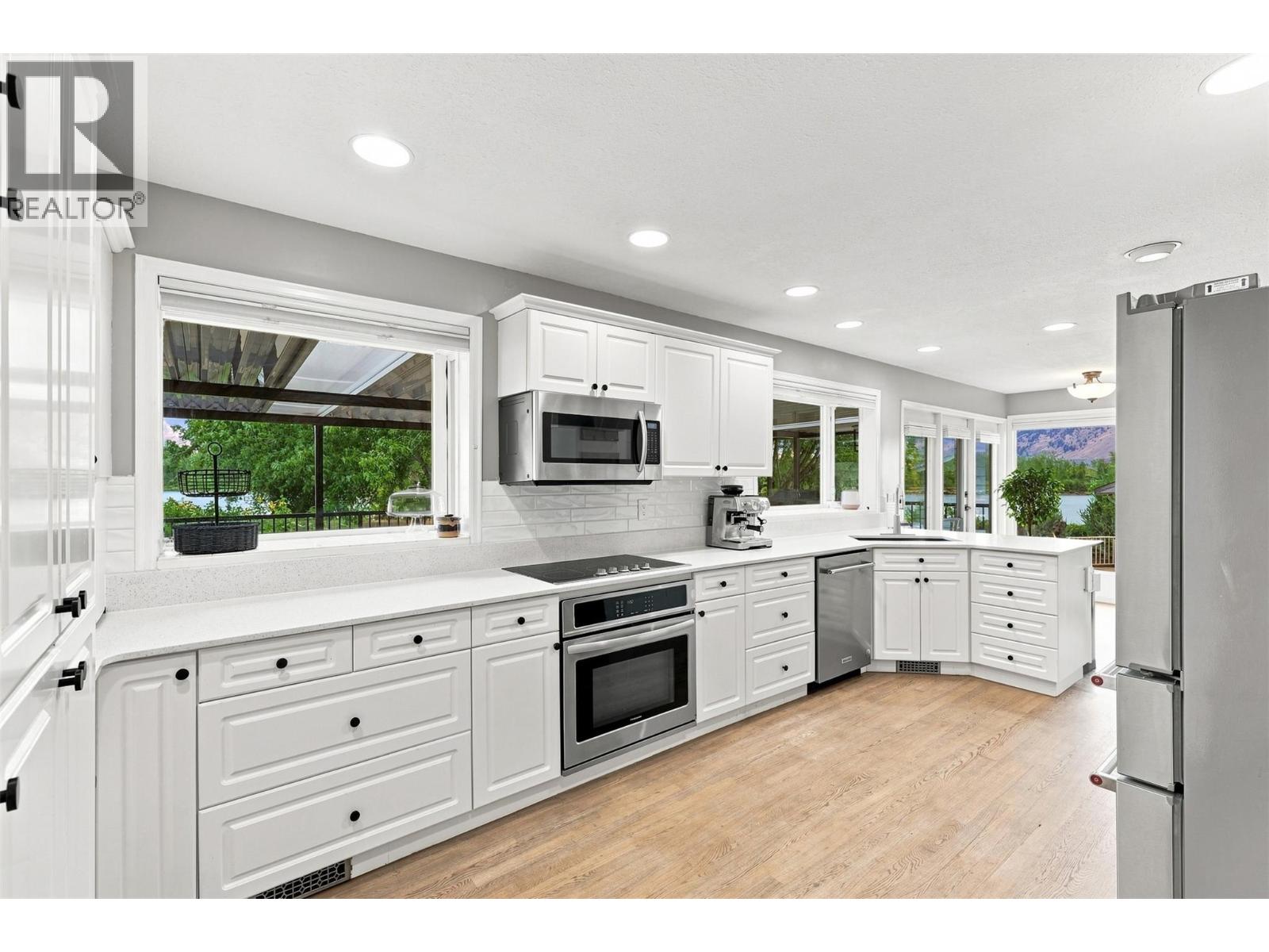 364 Collingwood Drive - 4