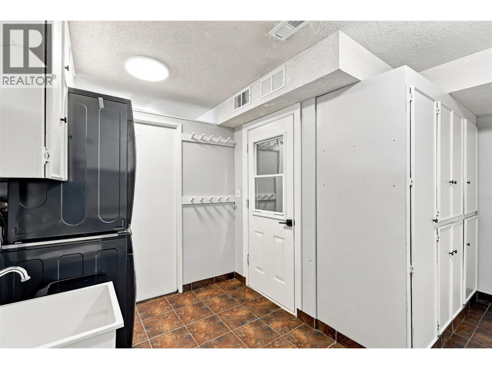 364 Collingwood Drive - 42